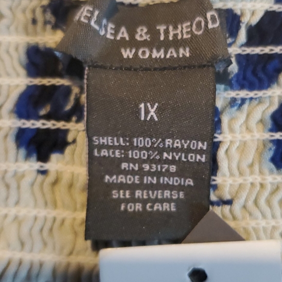 NWT Chelsea & Theadore top - Picture 7 of 8